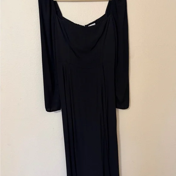 Reformation Black Long Sleeve Dress with Slit Size M Medium - Picture 3 of 5